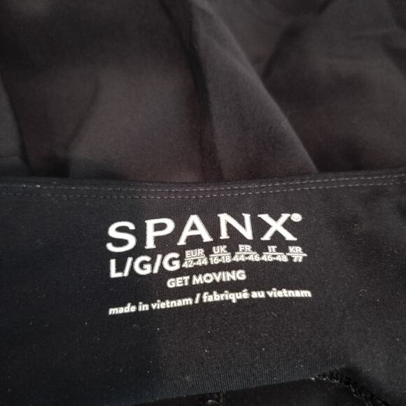 SPANX Black Women Shorts Skorts - Picture 9 of 9